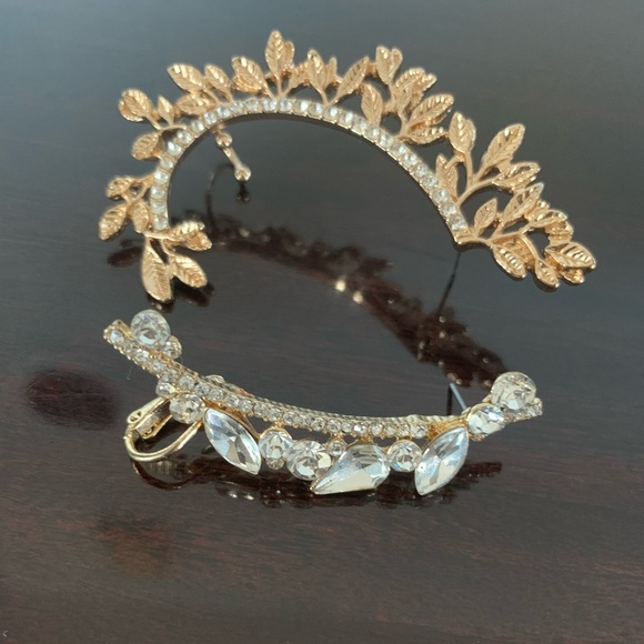 Aldo Ear Cuffs - Picture 1 of 7